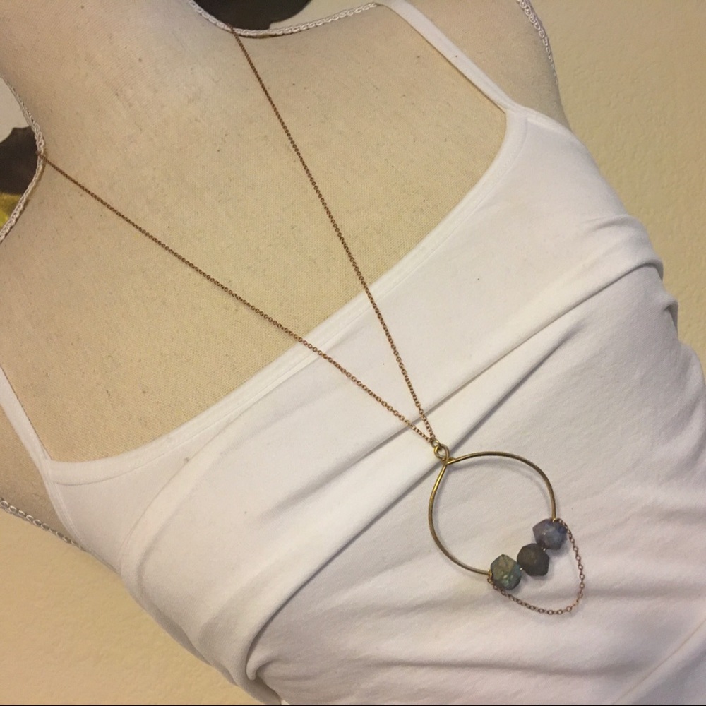 Natural stone look hammered gold pendant necklace